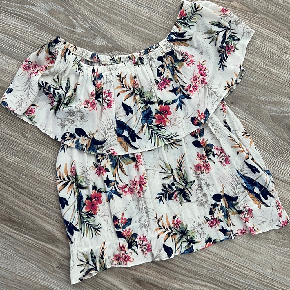 American Eagle off the shoulder blouse